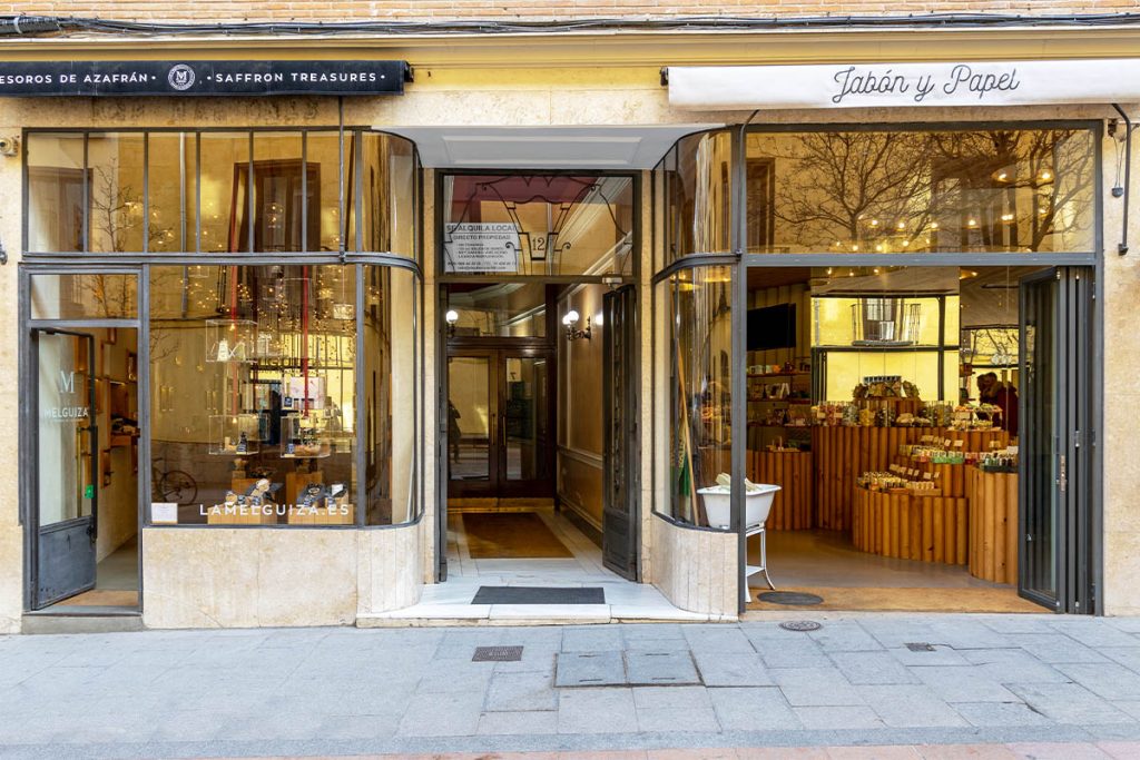 tienda de jabones y papeles artesanosy naturales en madid capital_12