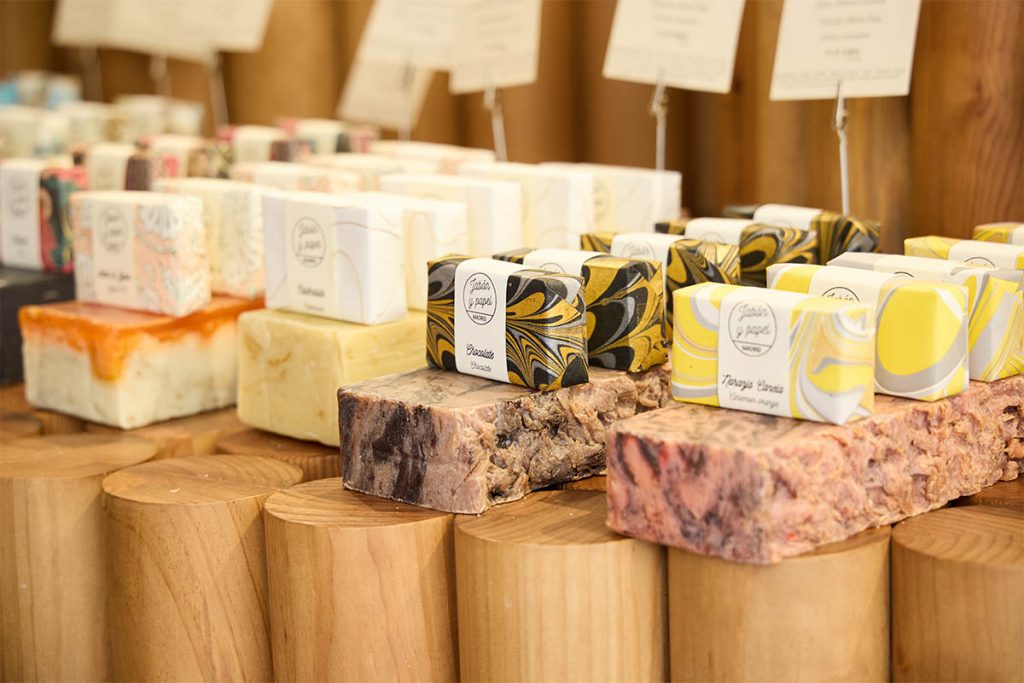 tienda de jabones y papeles artesanosy naturales en madid capital_14