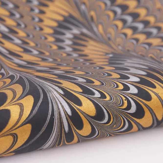 Papel de regalo marmolado color negro