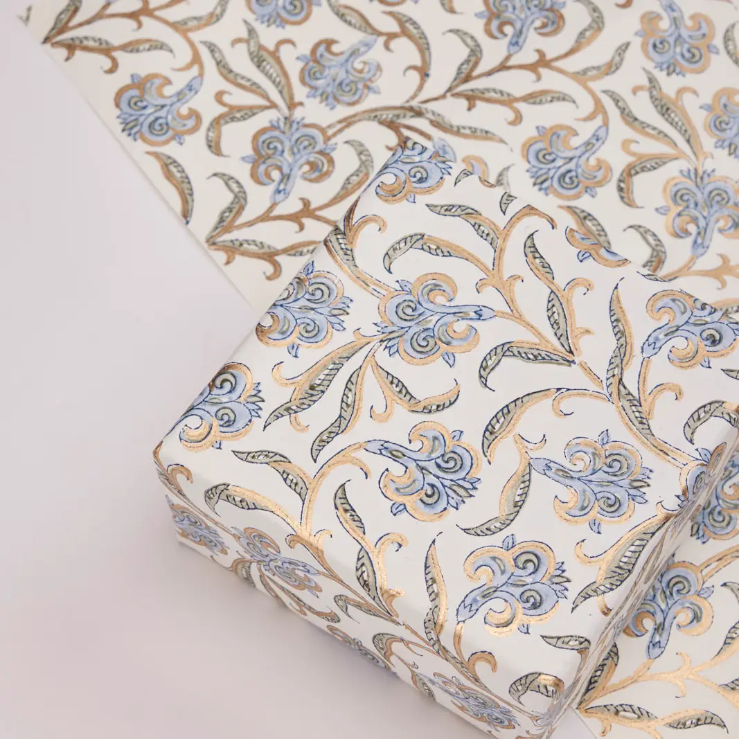 Papel de regalo grabado a mano iris azul dorado - Imagen 2