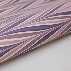 Hojas-de-Papel-de-Regalo-Marmoleado-a-Mano-Rayas-de-Caramelo-de-Lavanda